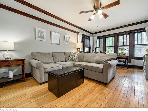 4th image of 3804 N Hamilton Ave #1