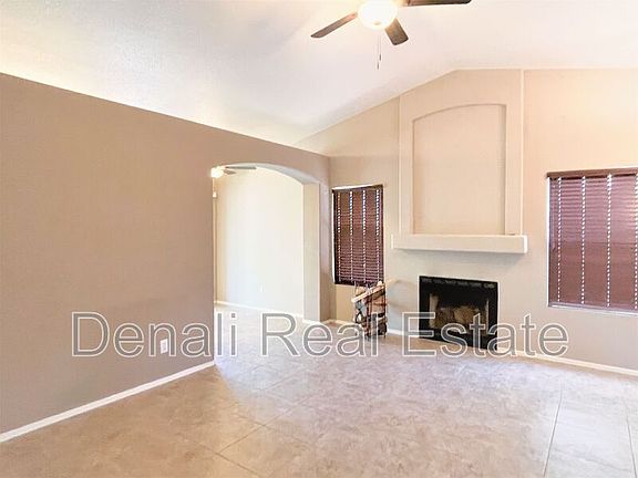 4th image of 7182 W Hunnington Dr