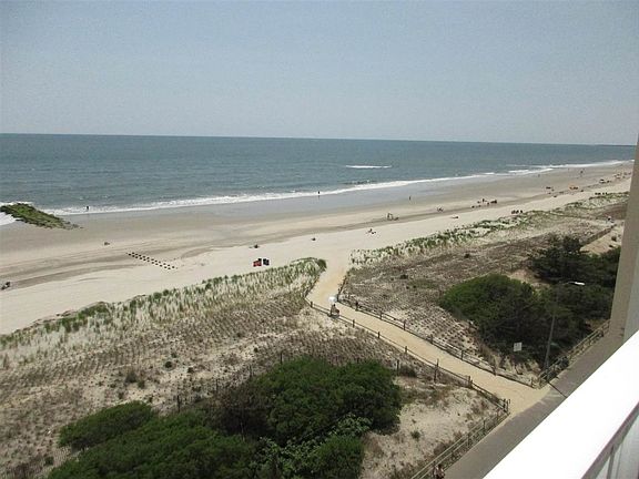 2nd image of 3500 Boardwalk APT 721