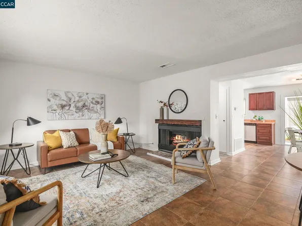 1243 Pine Creek Way APT B, Concord, CA 94520