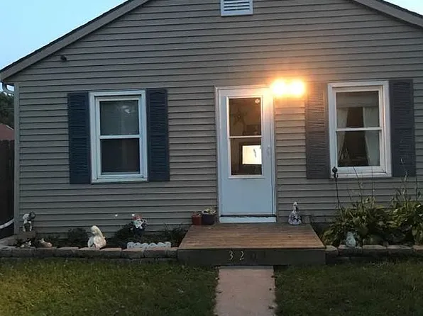 3209 McKinley Ave, Davenport, IA 52802