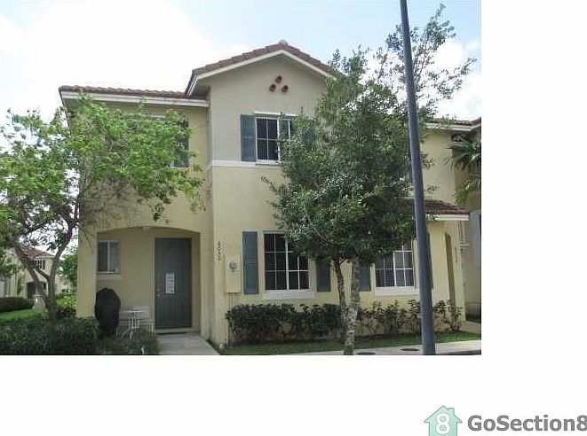 1st image of 6050 SW 17th St