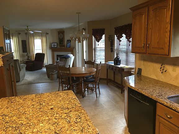 3rd image of 1226 Bearpaw Dr