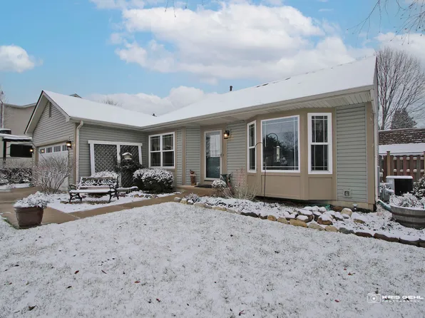 3610 Pebble Crk, McHenry, IL 60050