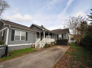 609 Cottage Ln, Lagrange, GA 30240