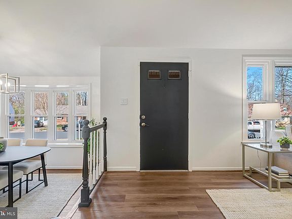4th image of 10409 Ashcroft Way