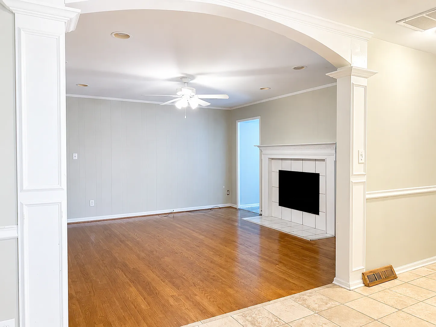 3 bed, 2255 sqft, $2,900 — Photo 4