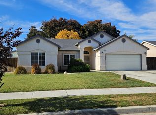 1075 Sorrel Ave, Lemoore, CA 93245