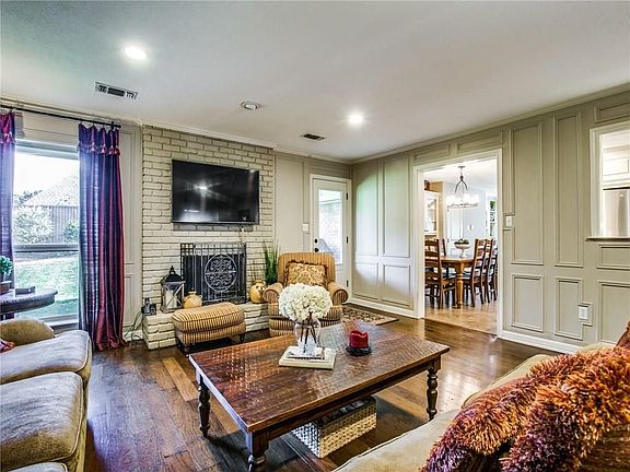 5th image of 1710 Autumn Ln