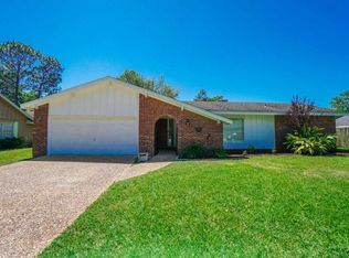 5885 Reynosa Dr, Pensacola, FL 32504