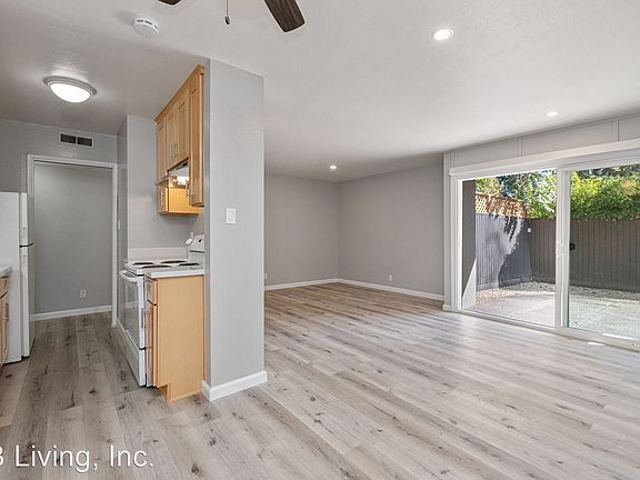 5th image of 319 Poplar Ave Unit 4