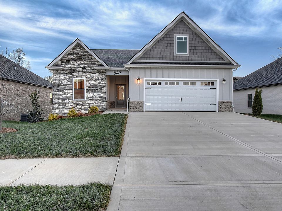 1st image of 547 Gardenia Dr