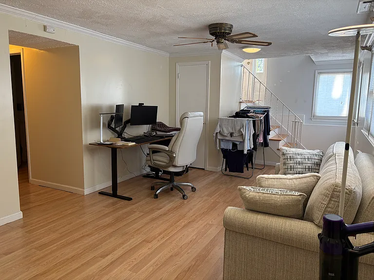 52 Oakwood Ave — Photo 9