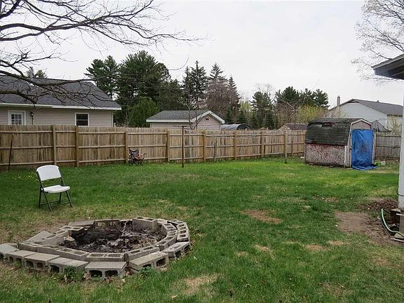 3rd image of 2206 Lincoln St