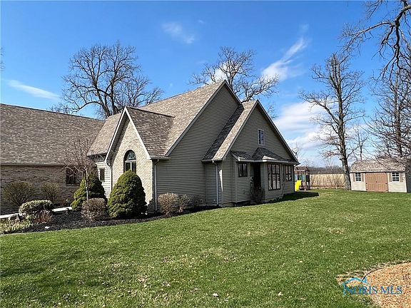 2nd image of 1927 Edgewood Dr
