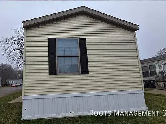 2nd image of 2088 E Empire Ave #163