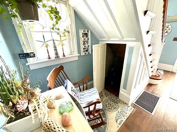 5th image of 16 Wilcox Ave