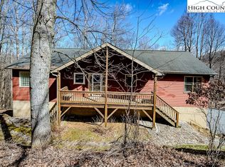 1077 Chestnut Ridge Trl, Seven Devils, NC 28604