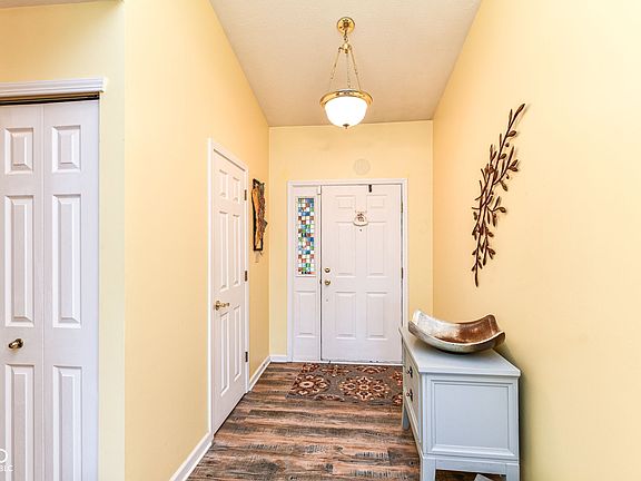 3rd image of 1214 Stonebridge Dr