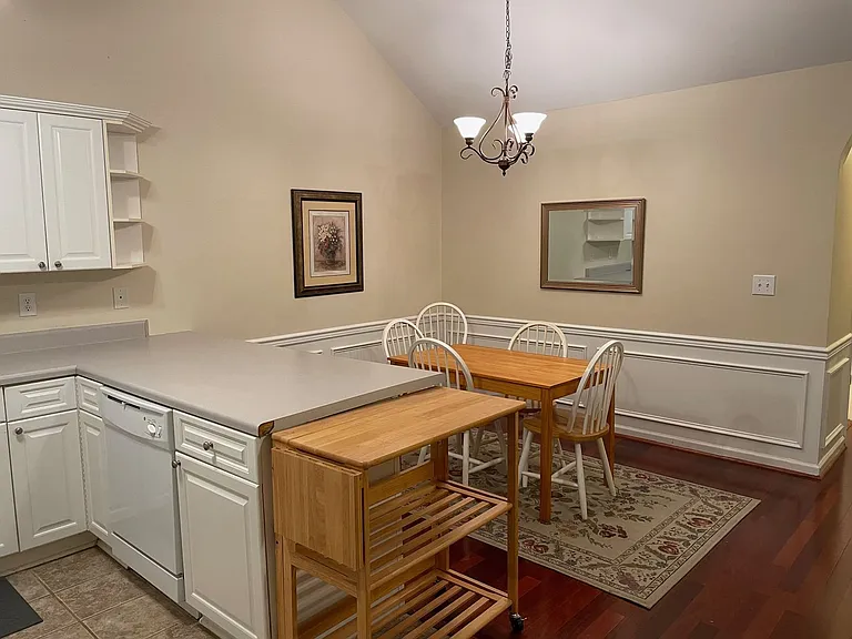 126 Hayesbury Ct — Photo 3