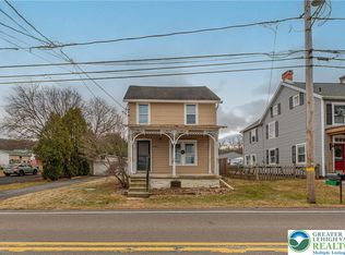 3950 Main Rd W, Emmaus, PA 18049