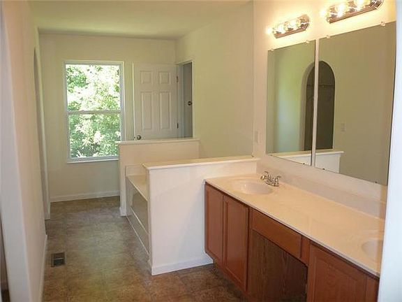 5th image of 147 Brandy Mill Dr #33