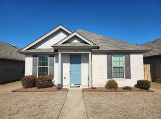 182 Grand Park Dr, Deatsville, AL 36022