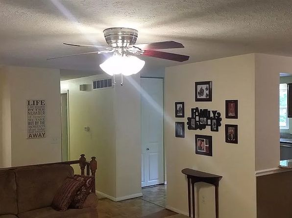 8632 High Trail Ct