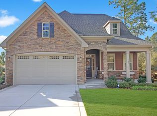 100 Club Dr, Southern Pines, NC 28387