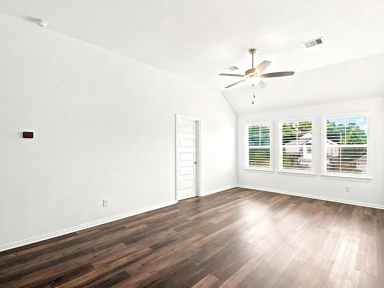 1202 Vilamoura Ct — Photo 35