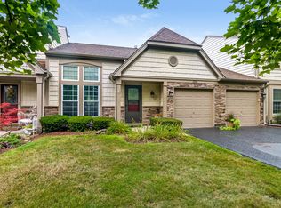 1316 Seabury Cir, Carol Stream, IL 60188