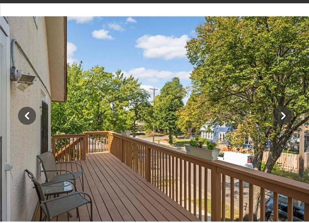Building Photo - 812-18 1/2 Ave NE #2
