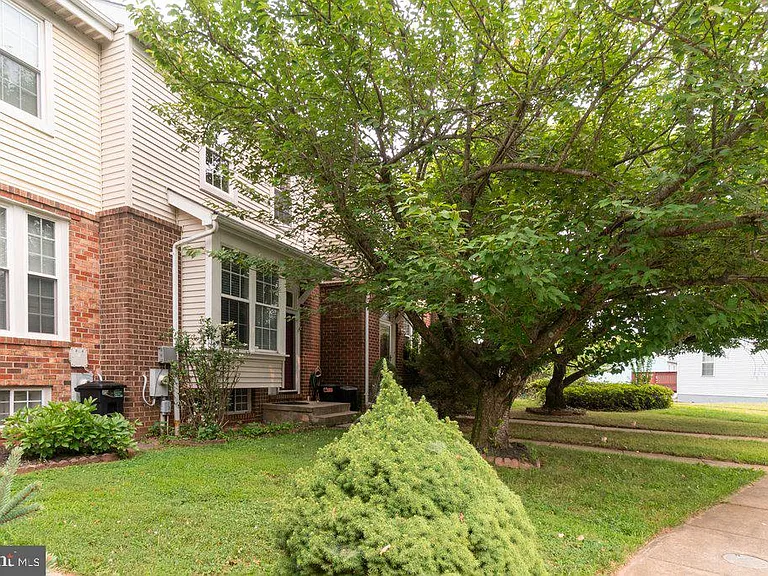 8 Wessex Ct — Photo 10