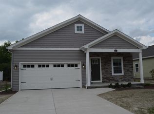 420 W Ellen St, Fenton, MI 48430