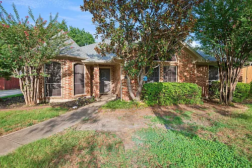 2201 Pendleton Ln Photo 1