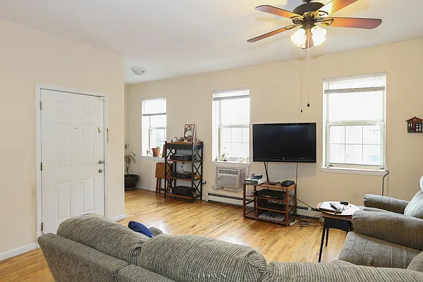 Rented by Town Residential | media 6