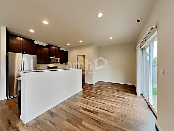 4th image of 503 McKinley St