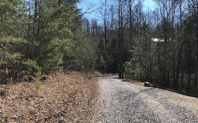 2nd image of 2 Meadow Creek Ln