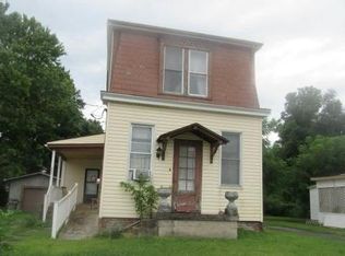 306 S 20th St, Belleville, IL 62226