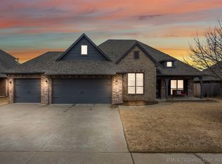 9302 N 95th East Ave, Owasso, OK 74055