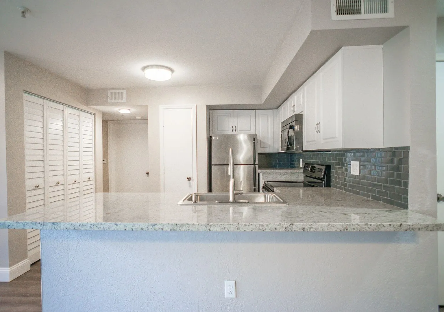 Newly Updated 2 Bedroom 2 Bath Condo For Rent In Bermuda Dunes — Photo 4