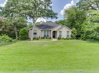 loca♡ 4901 Hidden Oaks Ln, Arlington, TX 76017 | MLS #20974812 | Zillow