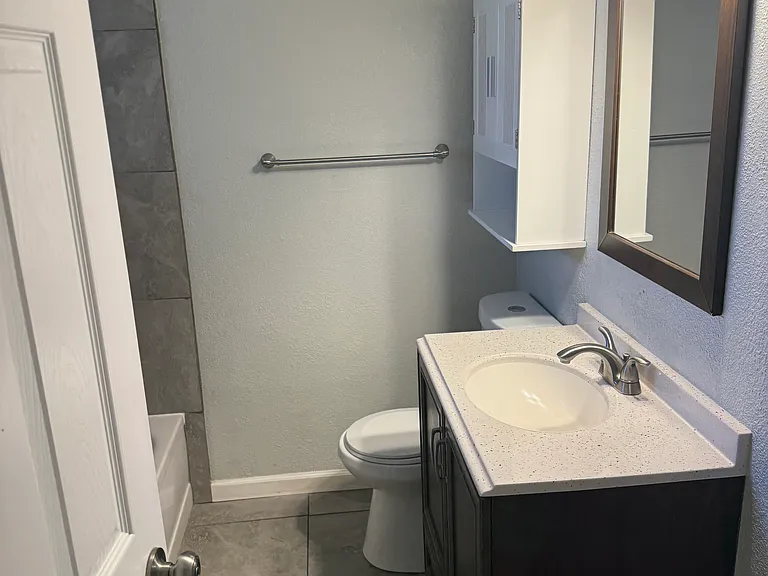 2285-2291 Elm St #2 — Photo 15