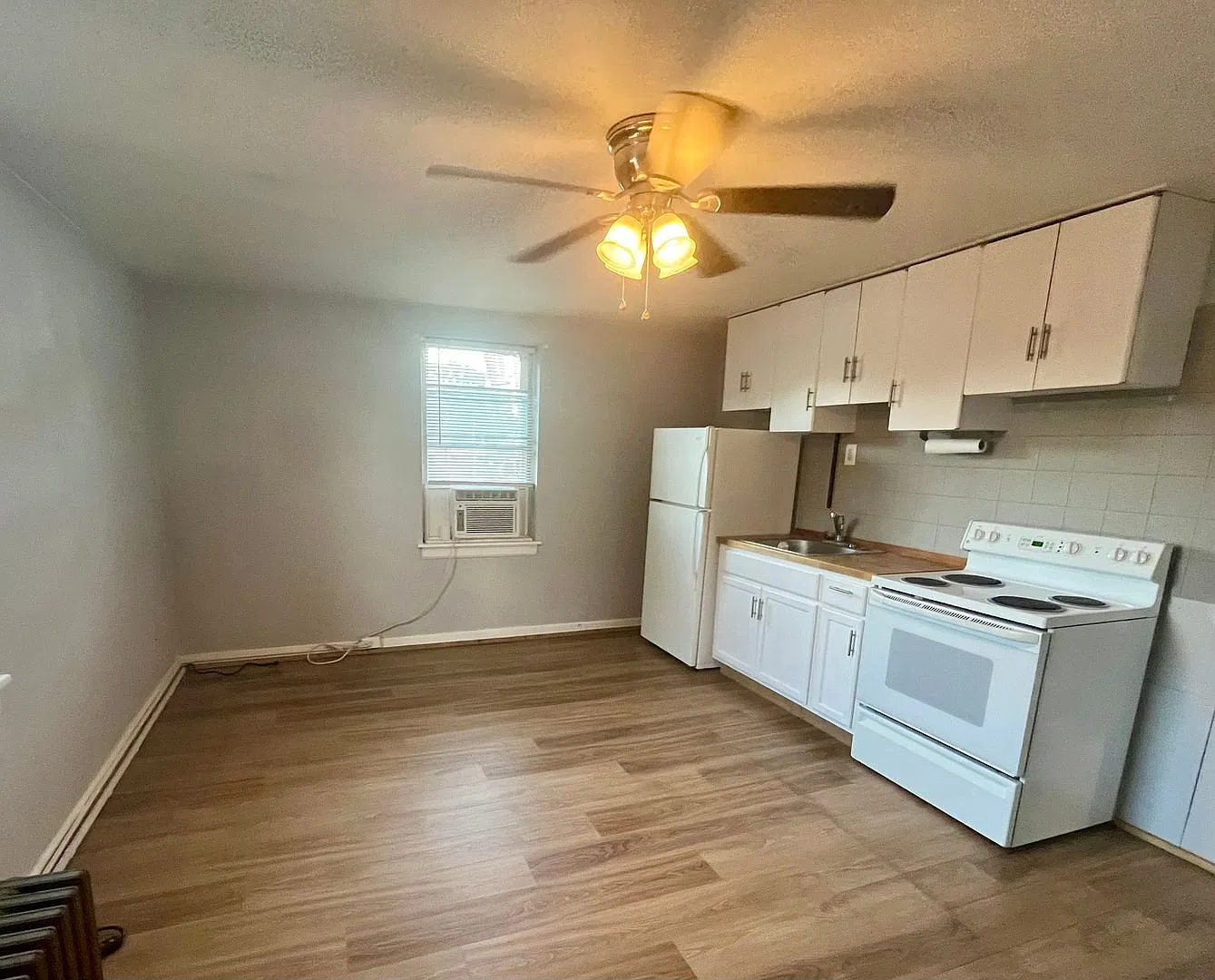1710 Clawson — Photo 1