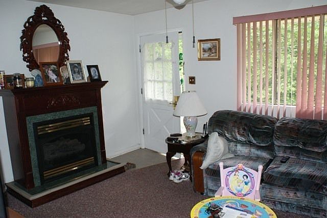 2nd image of 1322 Forest Park Dr
