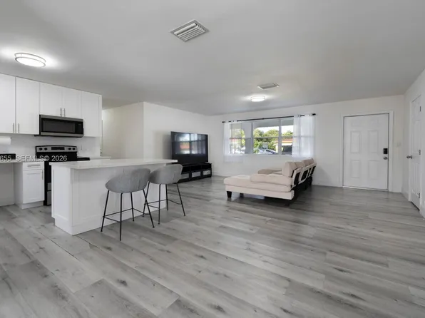 350 SW 30th Ter, Fort Lauderdale, FL 33312