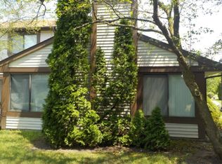 5633 Court Maria, Hanover Park, IL 60133