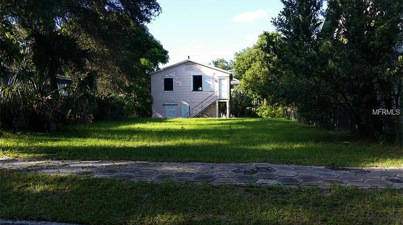 1st image of 811 9th Ave S