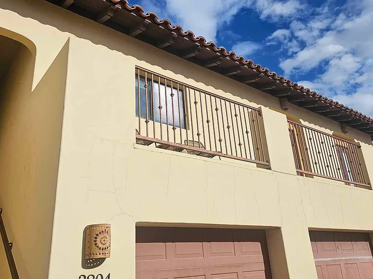 Balcony (unit on 2nd floor)
