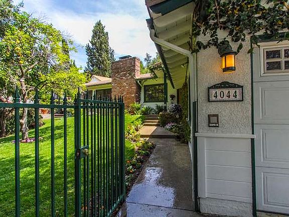 2nd image of 4044 Meadow Lark Dr